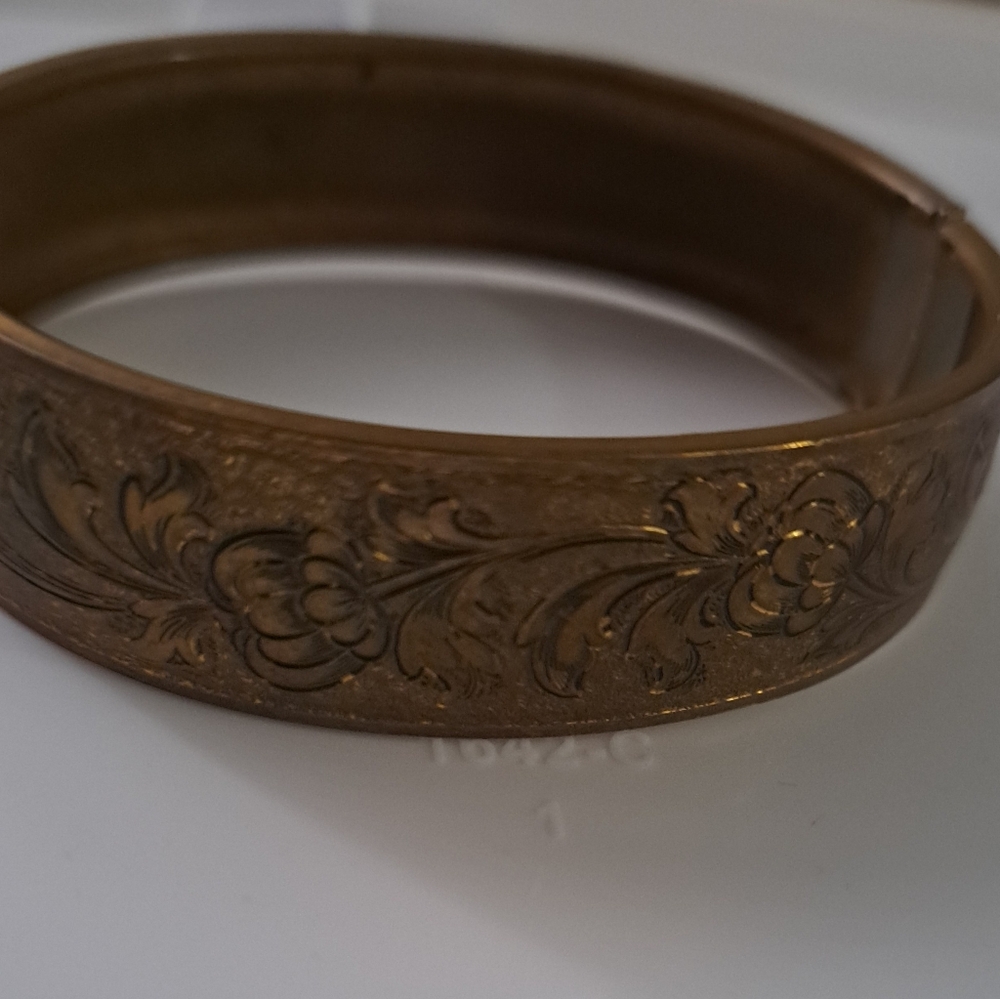 vintage bracelet goldtone